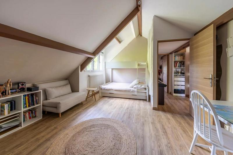 Maison - 237 m² - 7 pièces