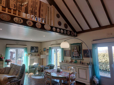 Maison - 140 m² - 6 pièces