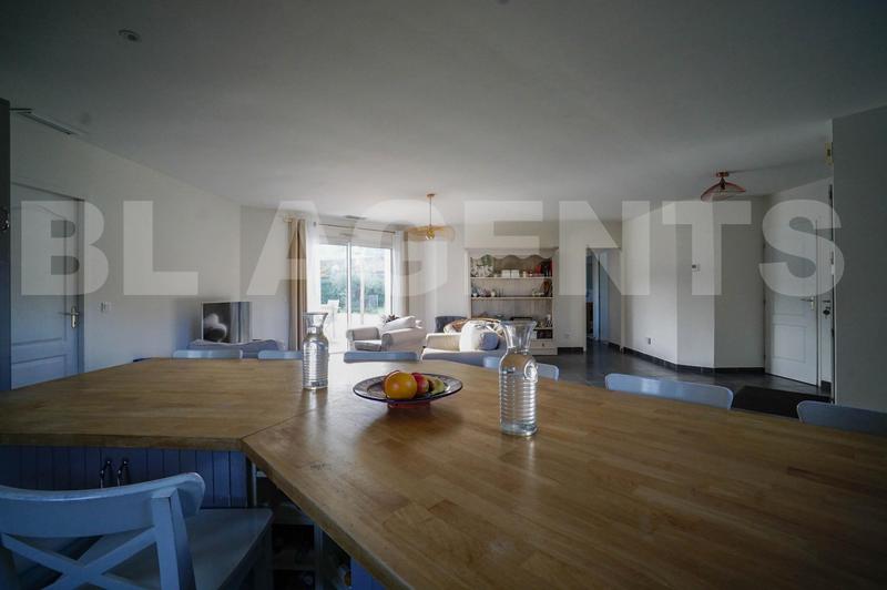 Maison contemporaine - 123 m² - 6 pièces