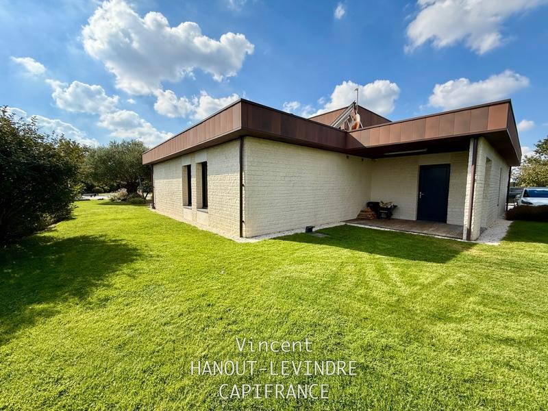 Maison - 245 m² - 9 pièces