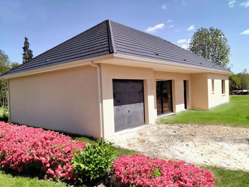 Maison - 95 m² - 4 pièces