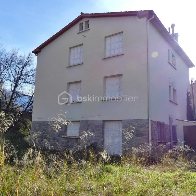 Maison - 210 m² - 9 pièces