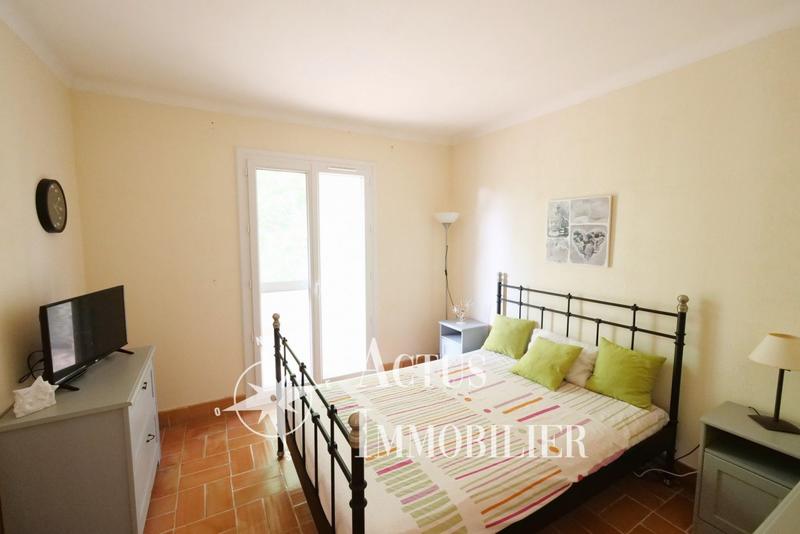 Maison - 255 m² - 8 pièces