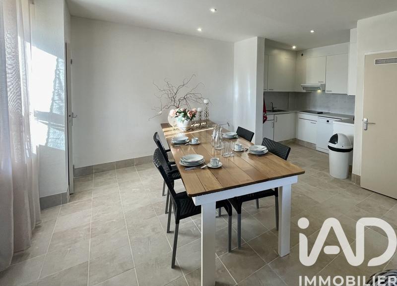 Maison - 340 m² - 17 pièces