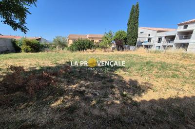 Terrain constructible - 500 m²
