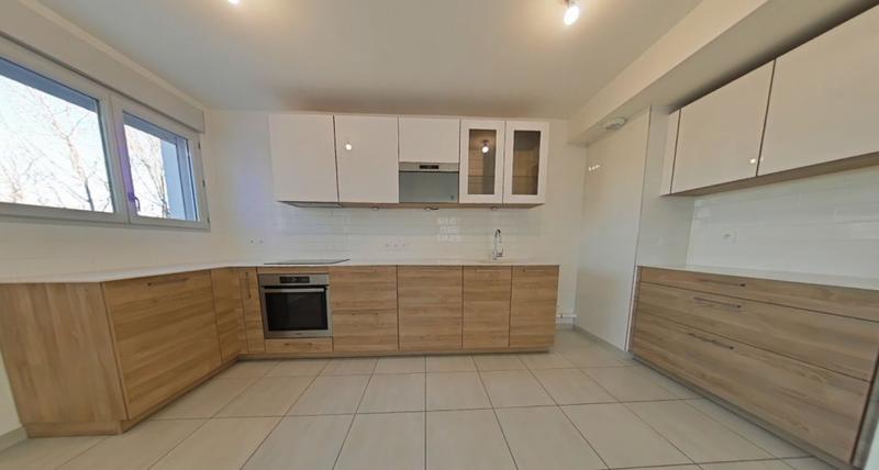 Appartement - 81 m² - 4 pièces