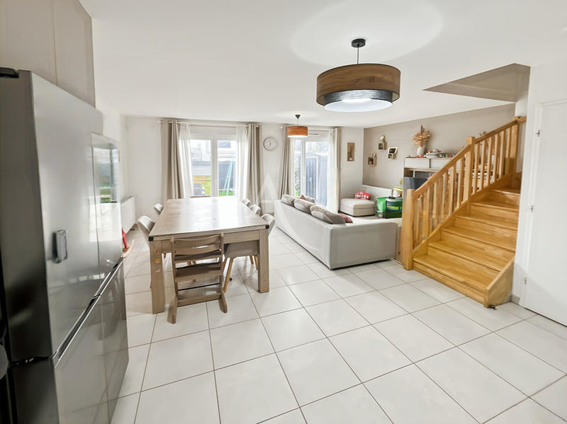 Maison - 85 m² - 5 pièces