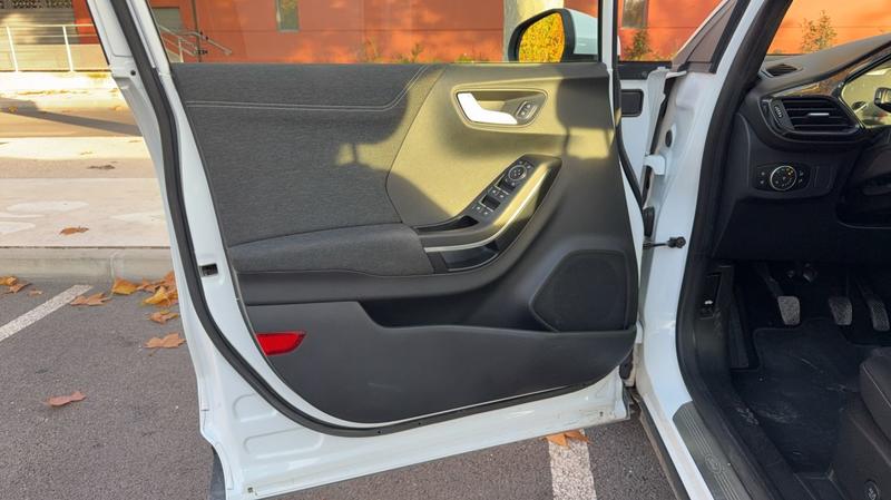 Ford Puma 1.0 EcoBoost 125 mHEV Titanium