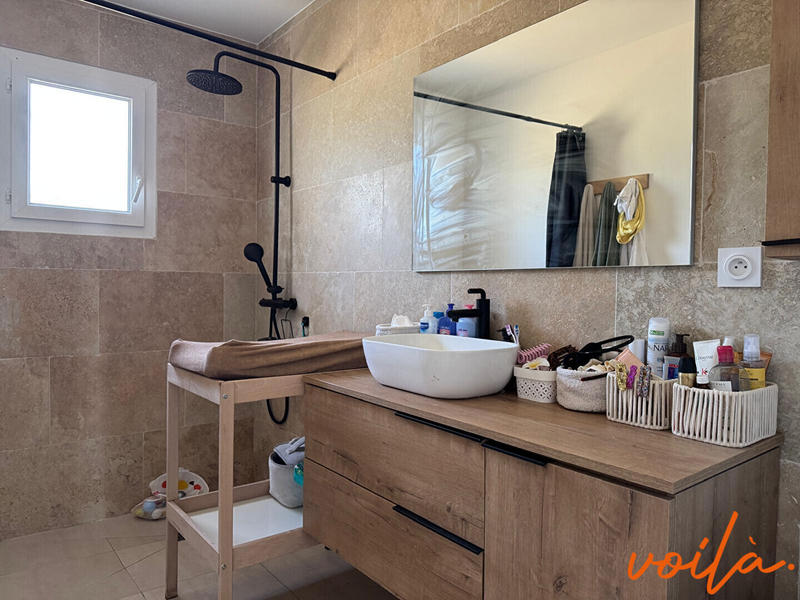 Maison - 92 m² - 4 pièces