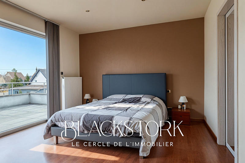 Maison - 170 m² - 5 pièces