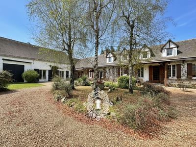 Maison - 205 m² - 5 pièces