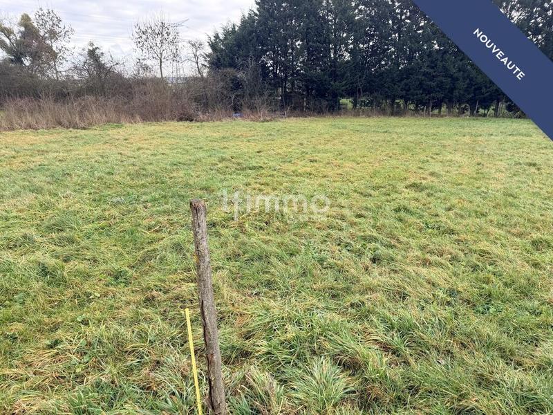 Terrain constructible - 1 802 m²
