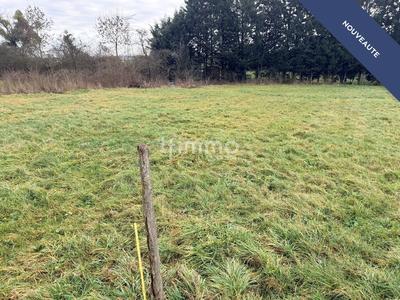 Terrain constructible - 1 802 m²
