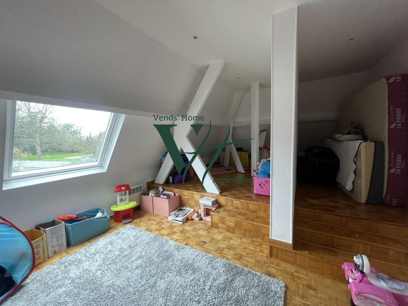 Villa - 302 m² - 10 pièces