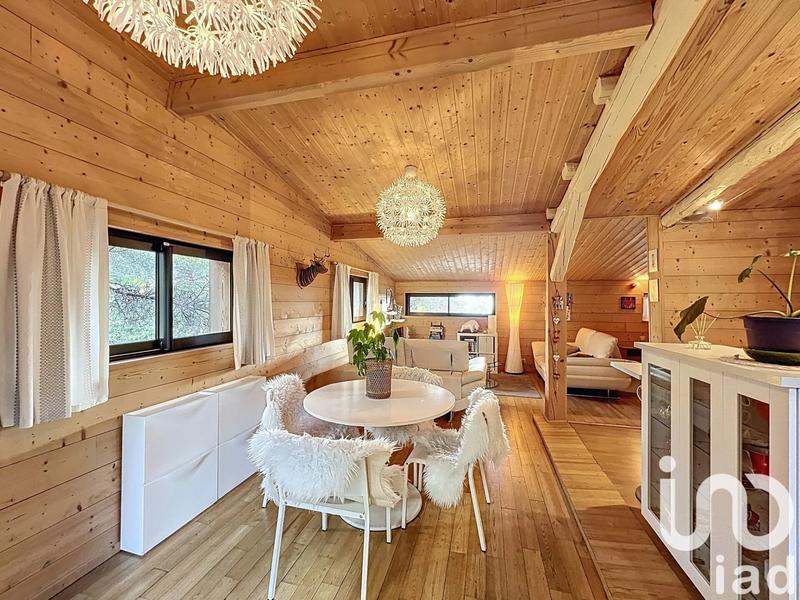 Châlet - 200 m² - 8 pièces