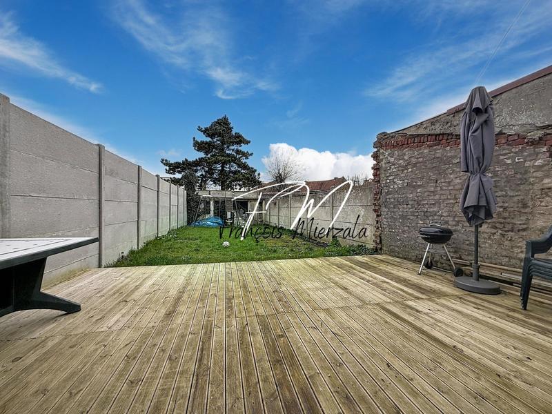 Maison - 110 m² - 4 pièces