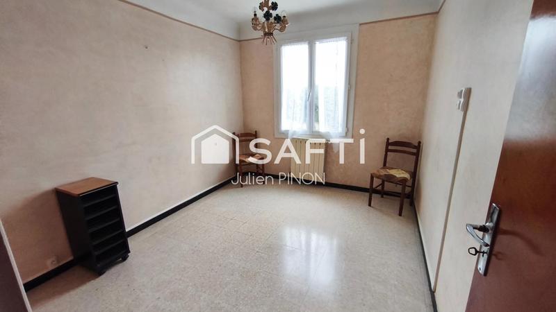 Maison - 94 m² - 5 pièces