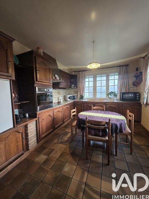 Maison - 208 m² - 7 pièces