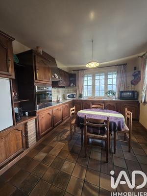 Maison - 208 m² - 7 pièces