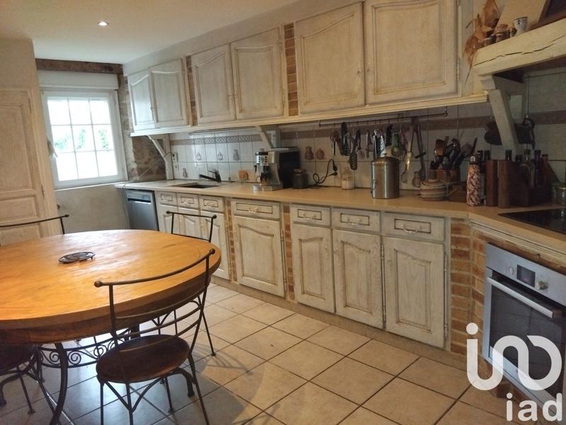 Maison - 283 m² - 9 pièces