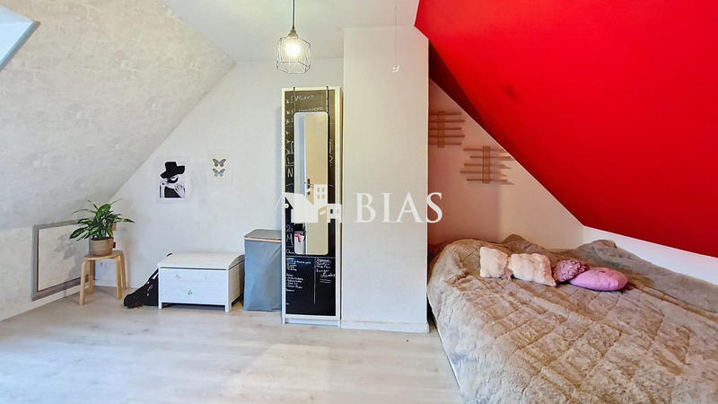 Maison traditionnelle - 109 m² - 4 pièces