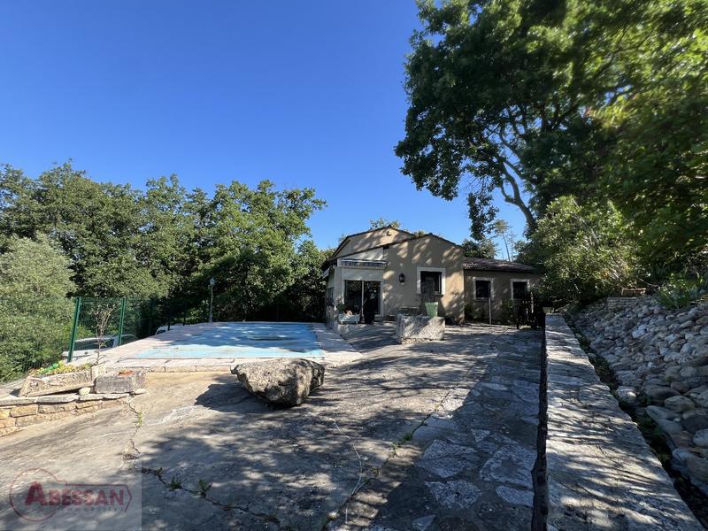 Maison - 156 m² - 5 pièces