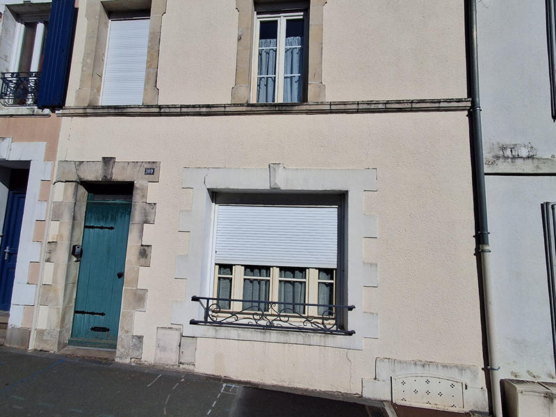Maison - 64 m² - 4 pièces