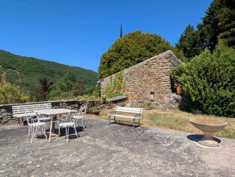 Maison en pierre - 140 m² - 6 pièces