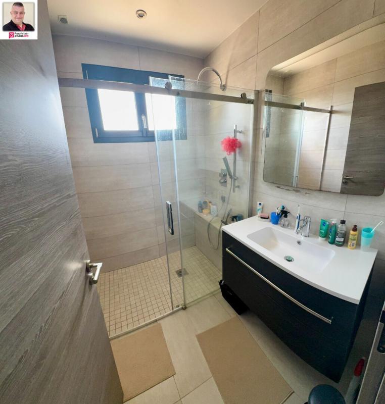 Villa - 180 m² - 5 pièces