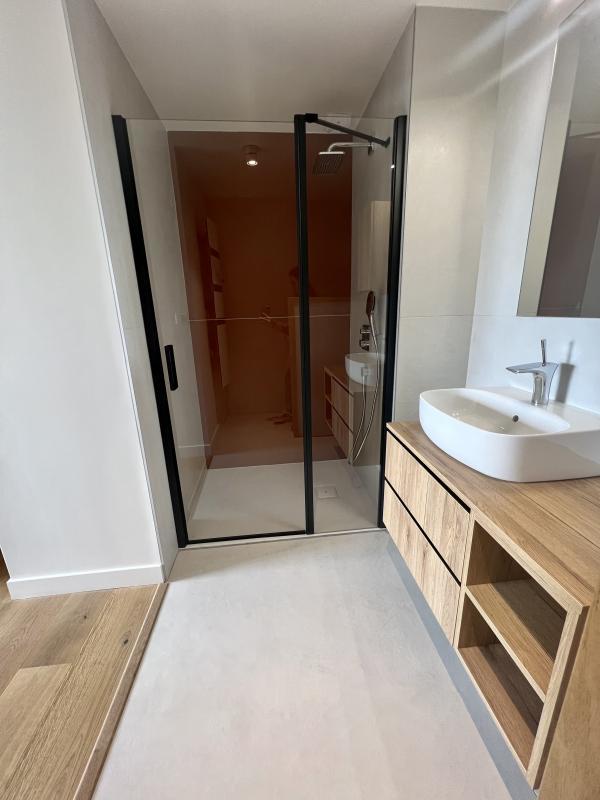 Appartement - 97 m² - 3 pièces