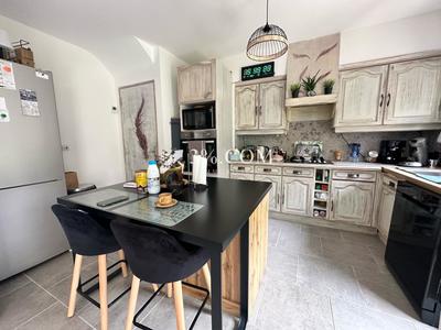 Maison - 92 m² - 4 pièces