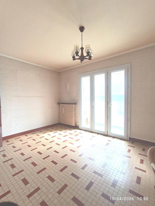 Maison - 87 m² - 5 pièces