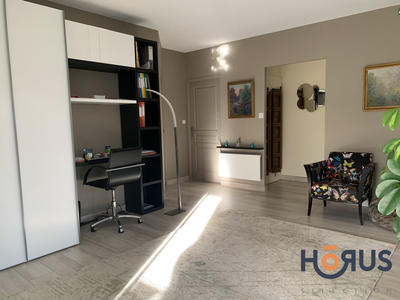 Viager - Maison traditionnelle - 160 m² - 5 pièces