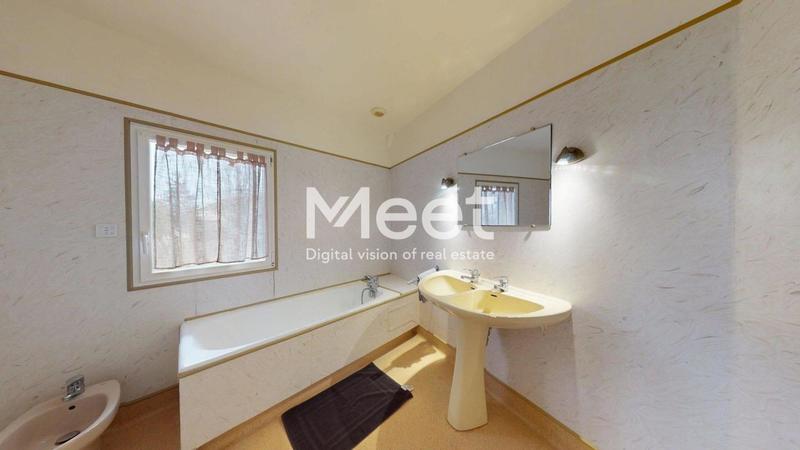 Maison d'architecte - 420 m² - 9 pièces