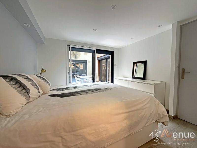 Appartement - 91 m² - 3 pièces