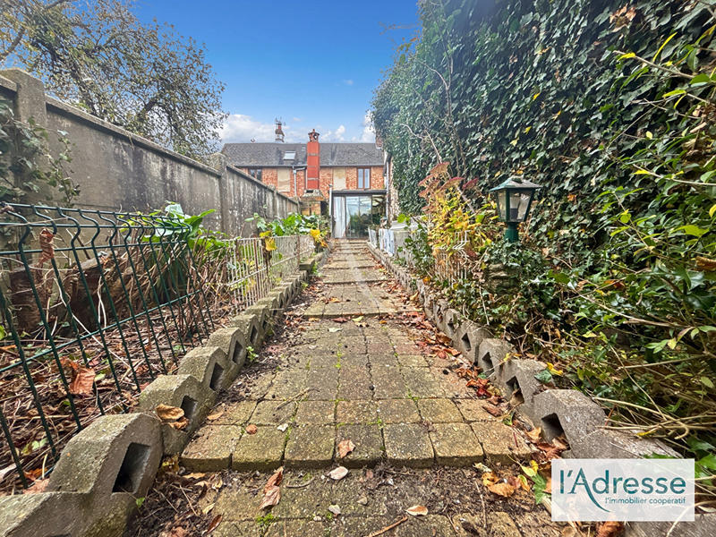 Maison - 100 m² - 5 pièces