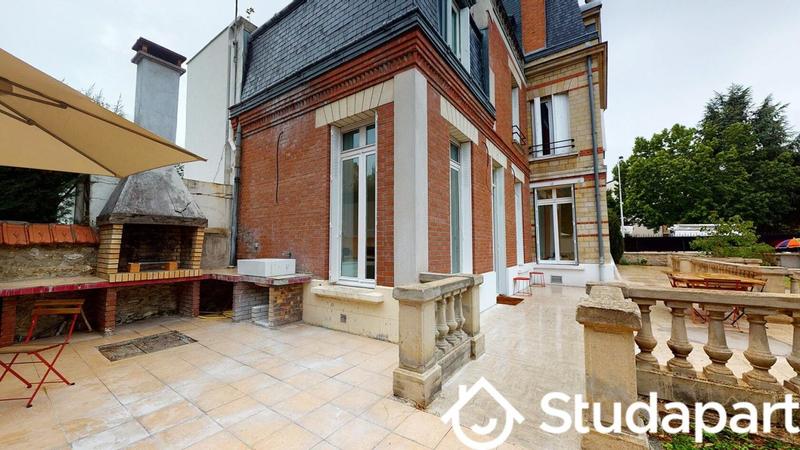 Chambre - 13 m² - 1 pièce