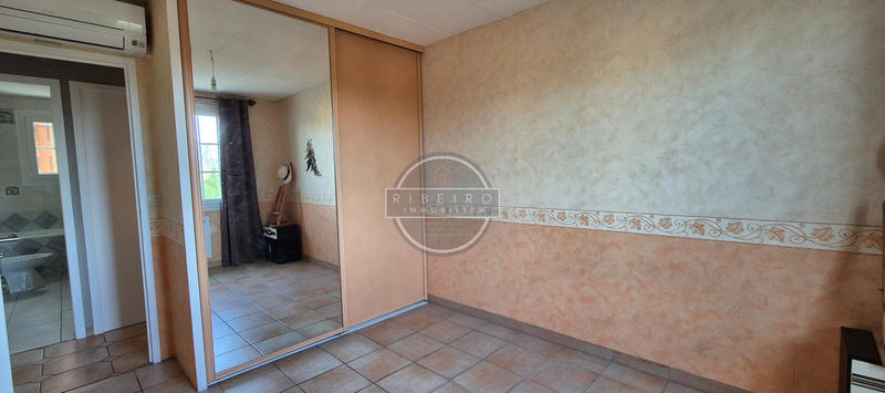 Villa - 100 m² - 5 pièces