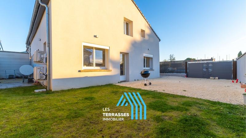 Maison traditionnelle - 82 m² - 4 pièces