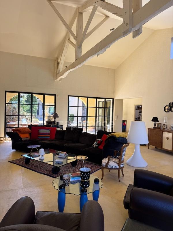 Maison - 295 m² - 7 pièces