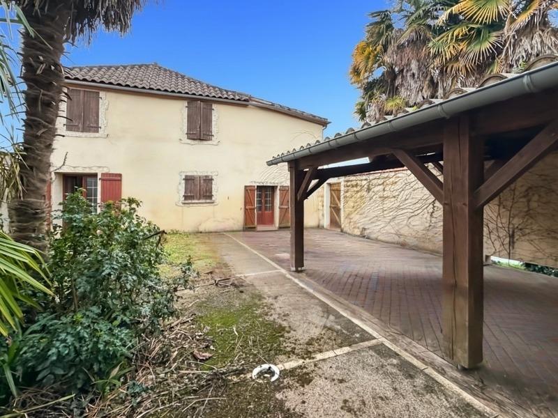 Maison - 300 m² - 7 pièces