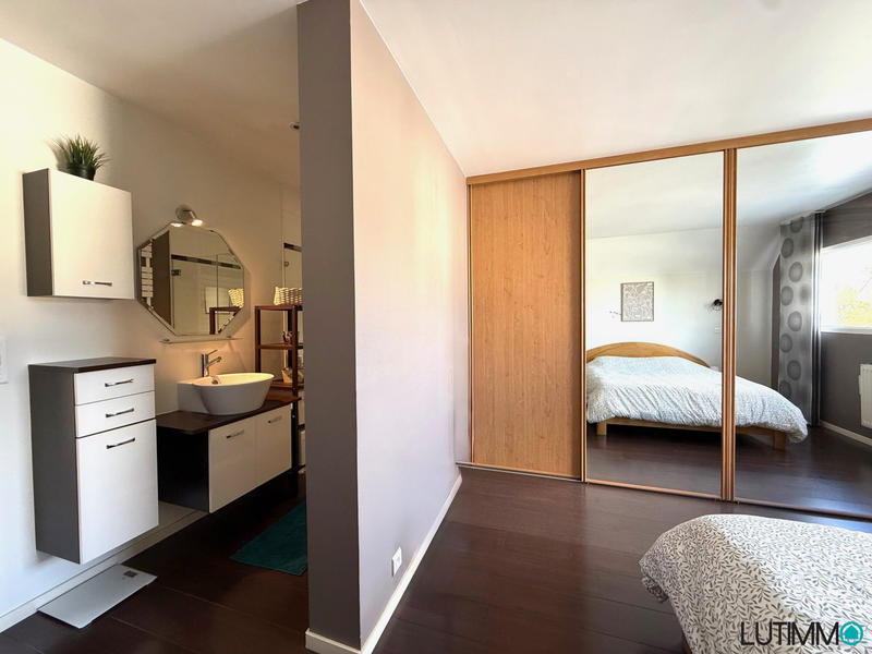 Maison contemporaine - 184 m² - 6 pièces