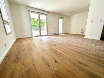 Appartement - 83 m² - 4 pièces