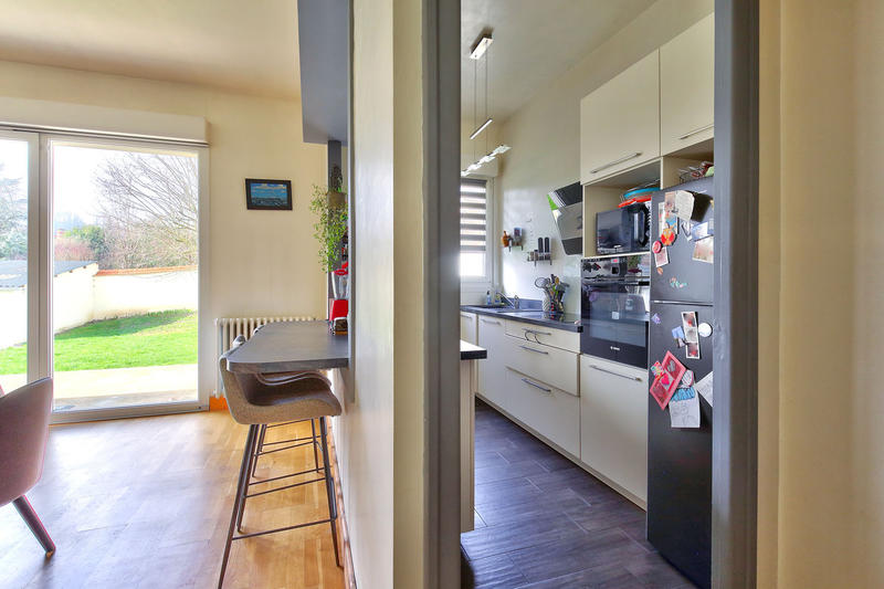 Propriété - 260 m² - 13 pièces