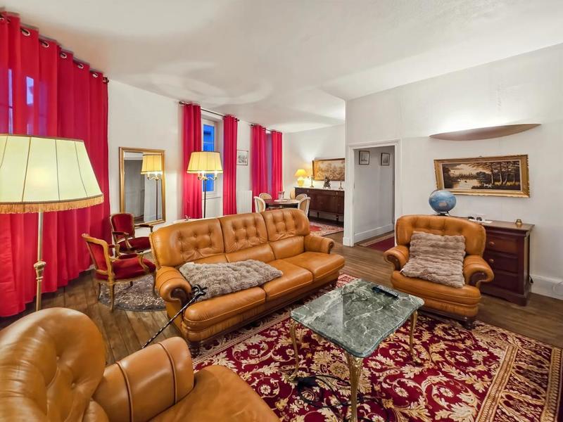 Maison - 172 m² - 8 pièces