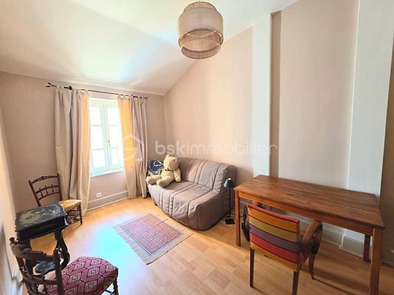 Maison - 387 m² - 10 pièces