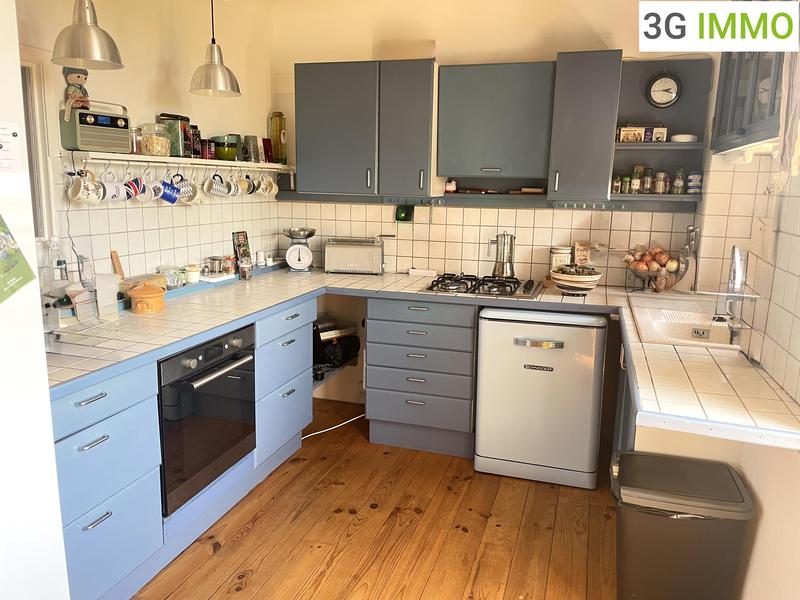 Propriété - 200 m² - 6 pièces