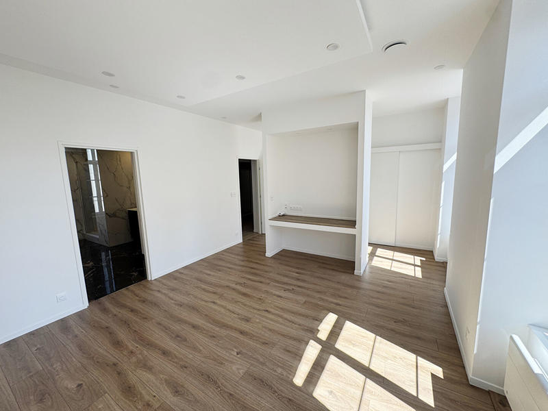 Maison - 262 m² - 11 pièces