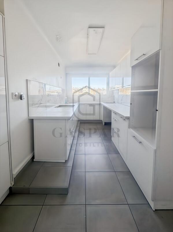 Appartement - 118 m² - 5 pièces