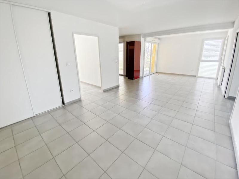 Appartement - 83 m² - 4 pièces